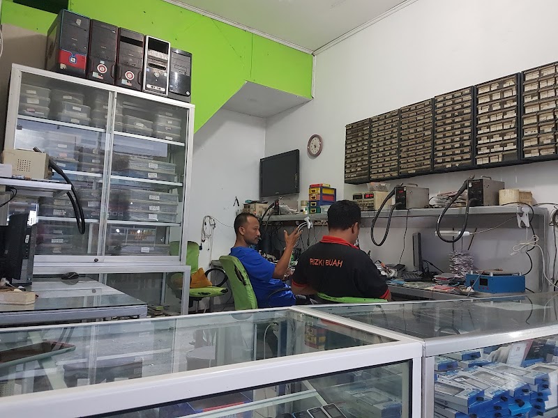Safacell: Solusi Perbaikan HP, Kulkas, AC & TV di Cilacap